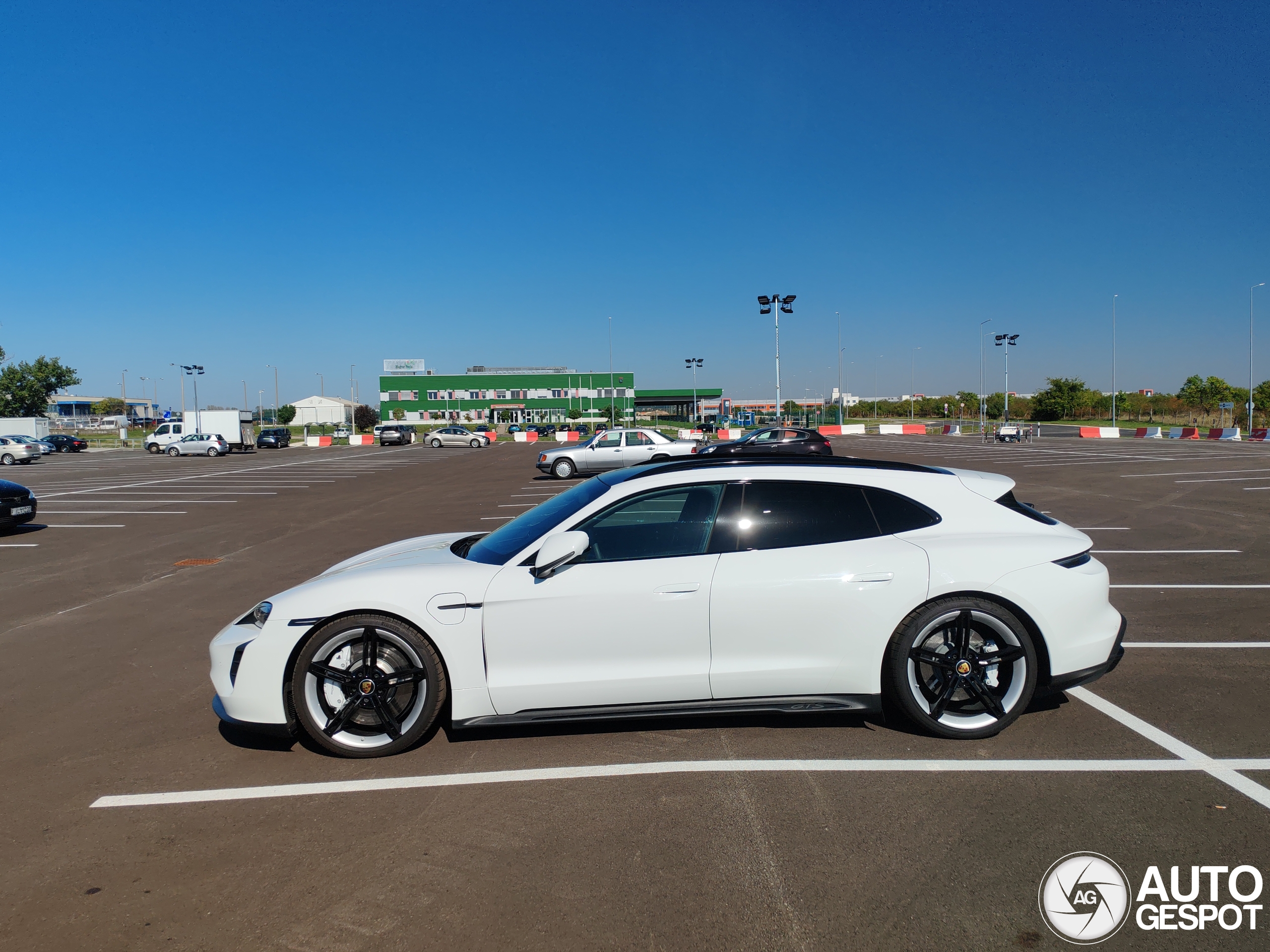 Porsche Taycan GTS Sport Turismo