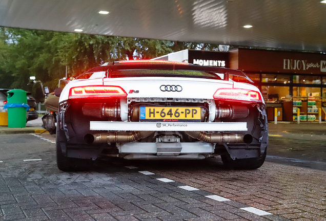 Audi R8 V10 Plus 2015