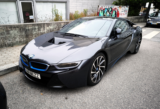 BMW i8