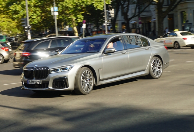 BMW M760Li xDrive 2019