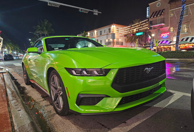 Ford Mustang GT Convertible 2024