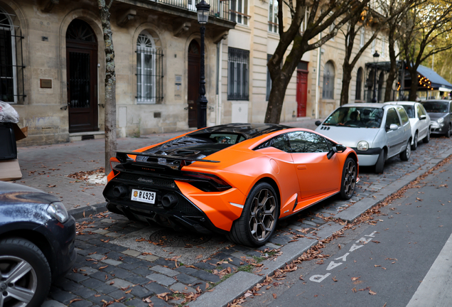 Lamborghini Huracán LP640-2 Tecnica