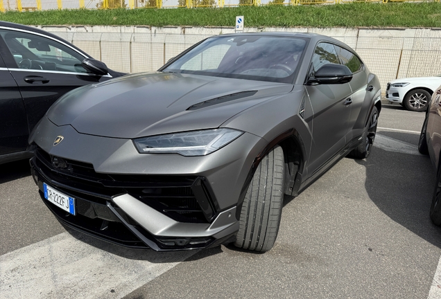 Lamborghini Urus S