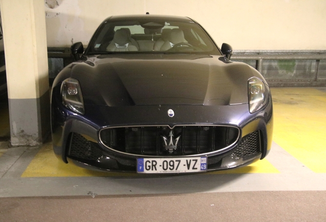 Maserati GranTurismo Modena 2023