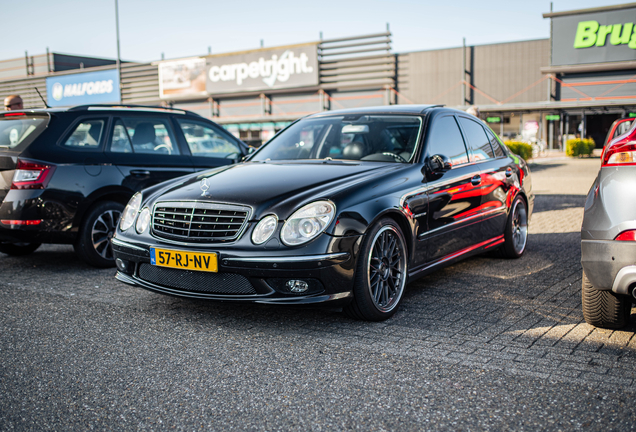 Mercedes-Benz E 55 AMG