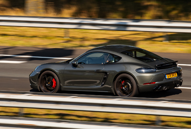 Porsche 718 Cayman GTS 4.0