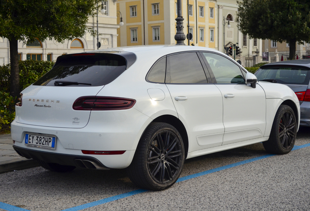 Porsche 95B Macan Turbo