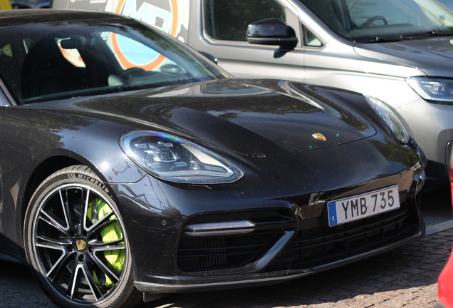 Porsche 971 Panamera Turbo S E-Hybrid