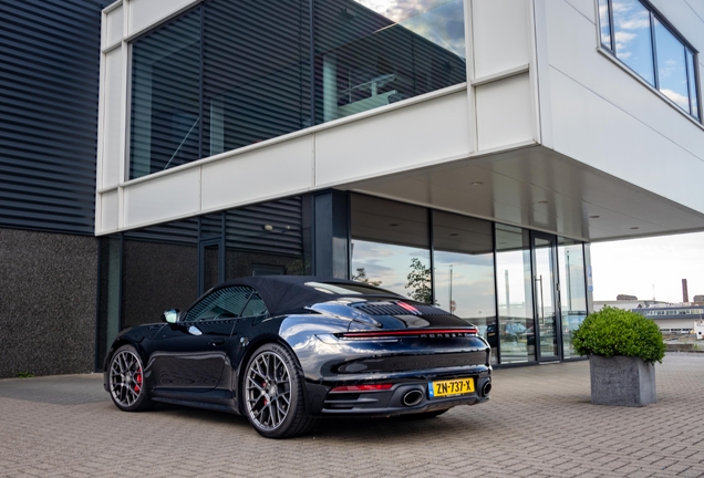 Porsche 992 Carrera S Cabriolet