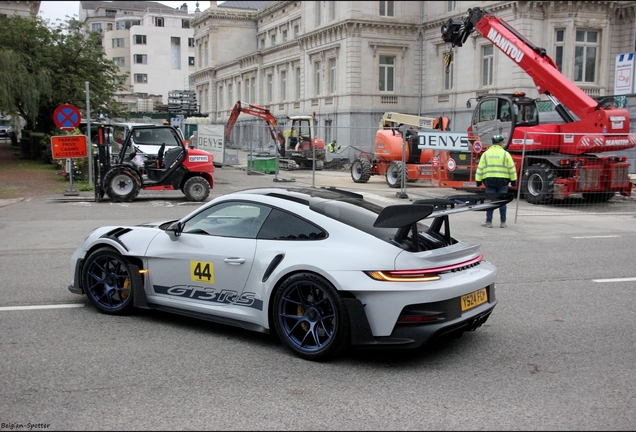 Porsche 992 GT3 RS Weissach Package