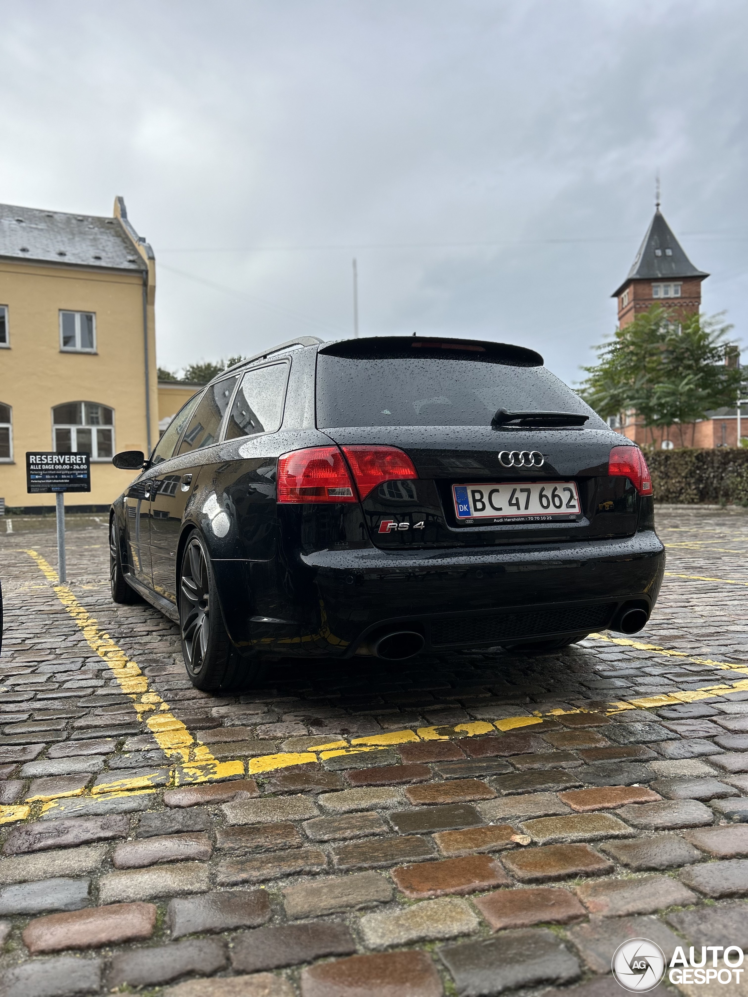 Audi RS4 Avant B7