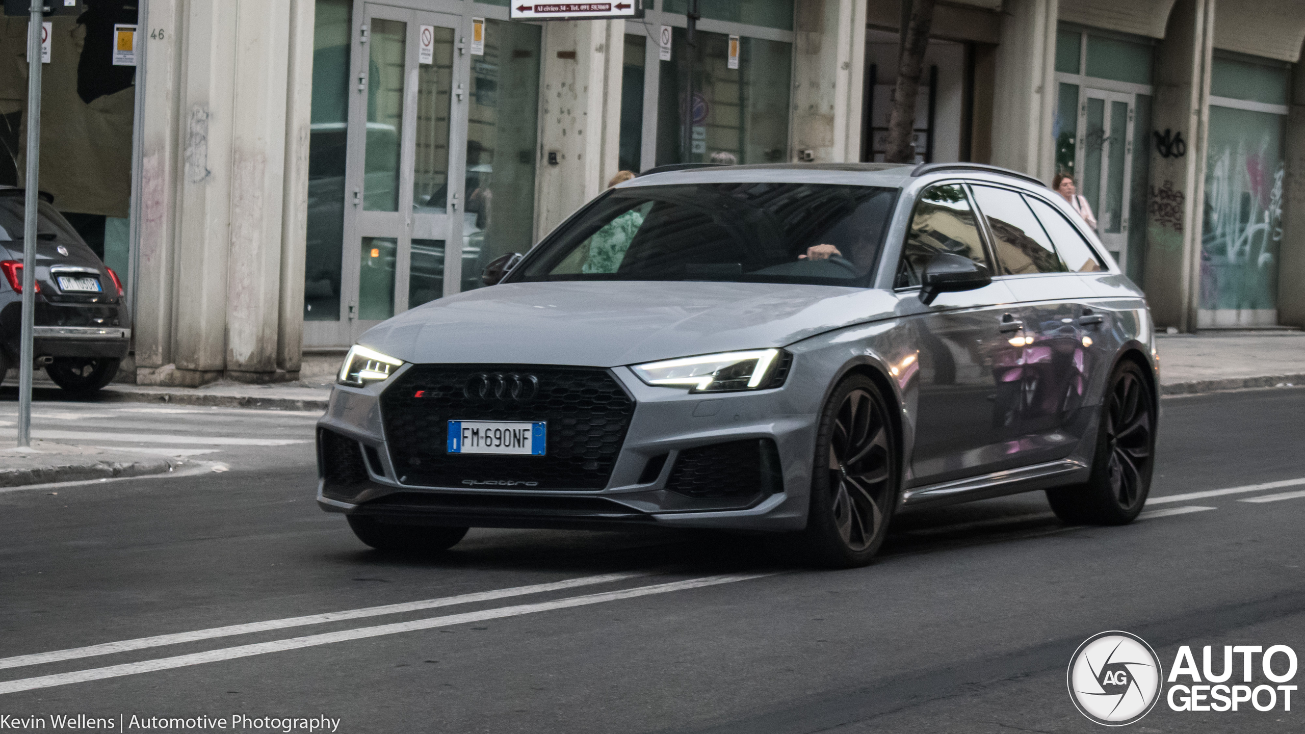 Audi RS4 Avant B9