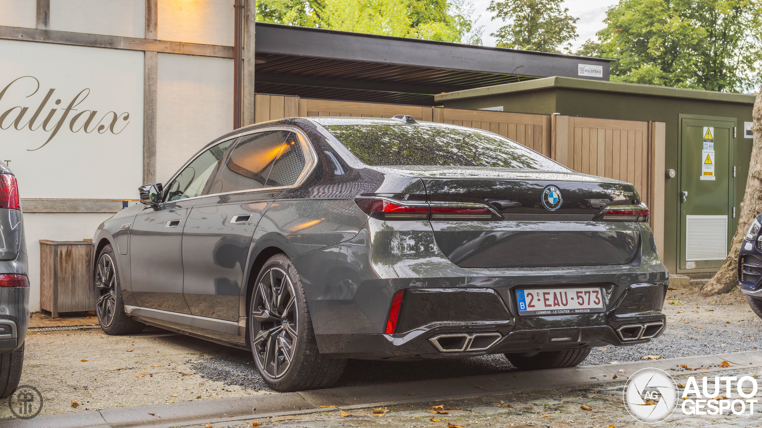 BMW M760e xDrive