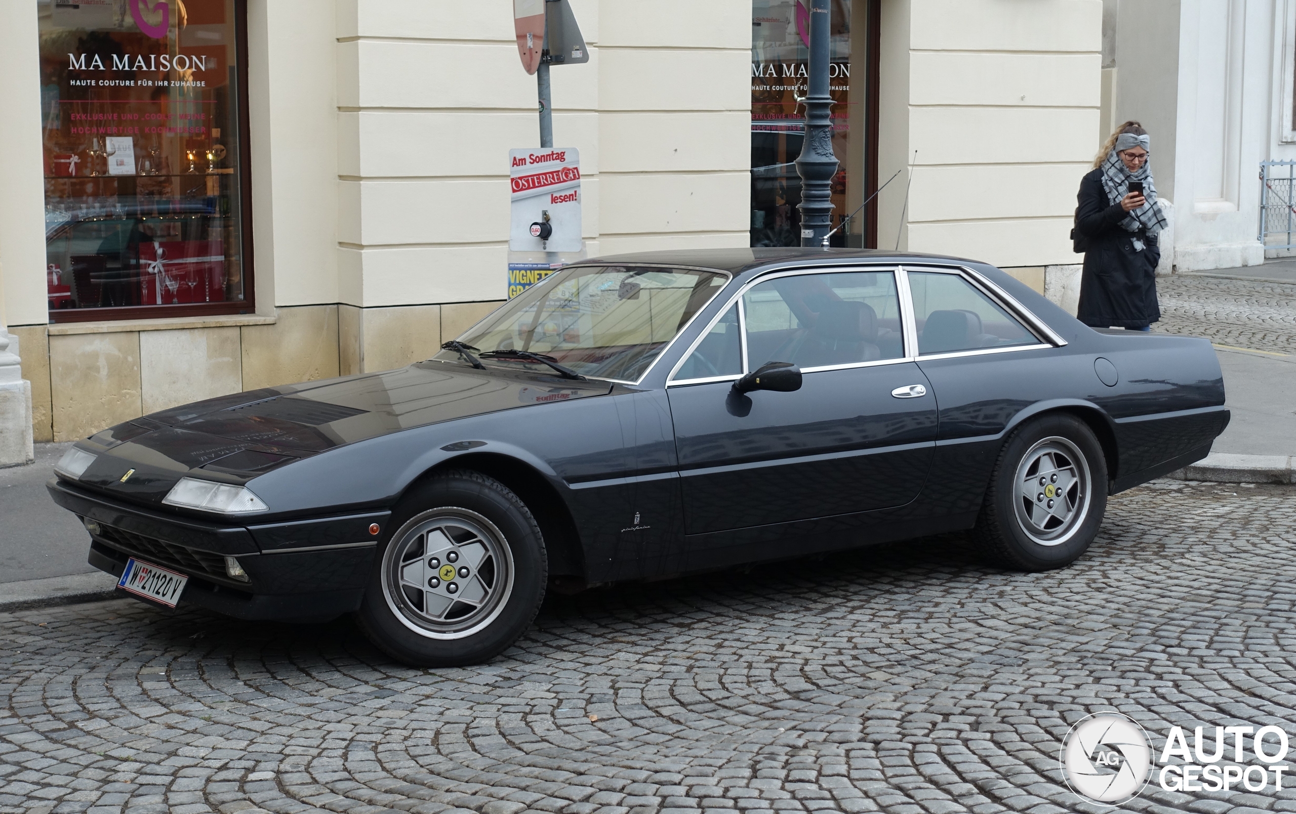 Ferrari 412