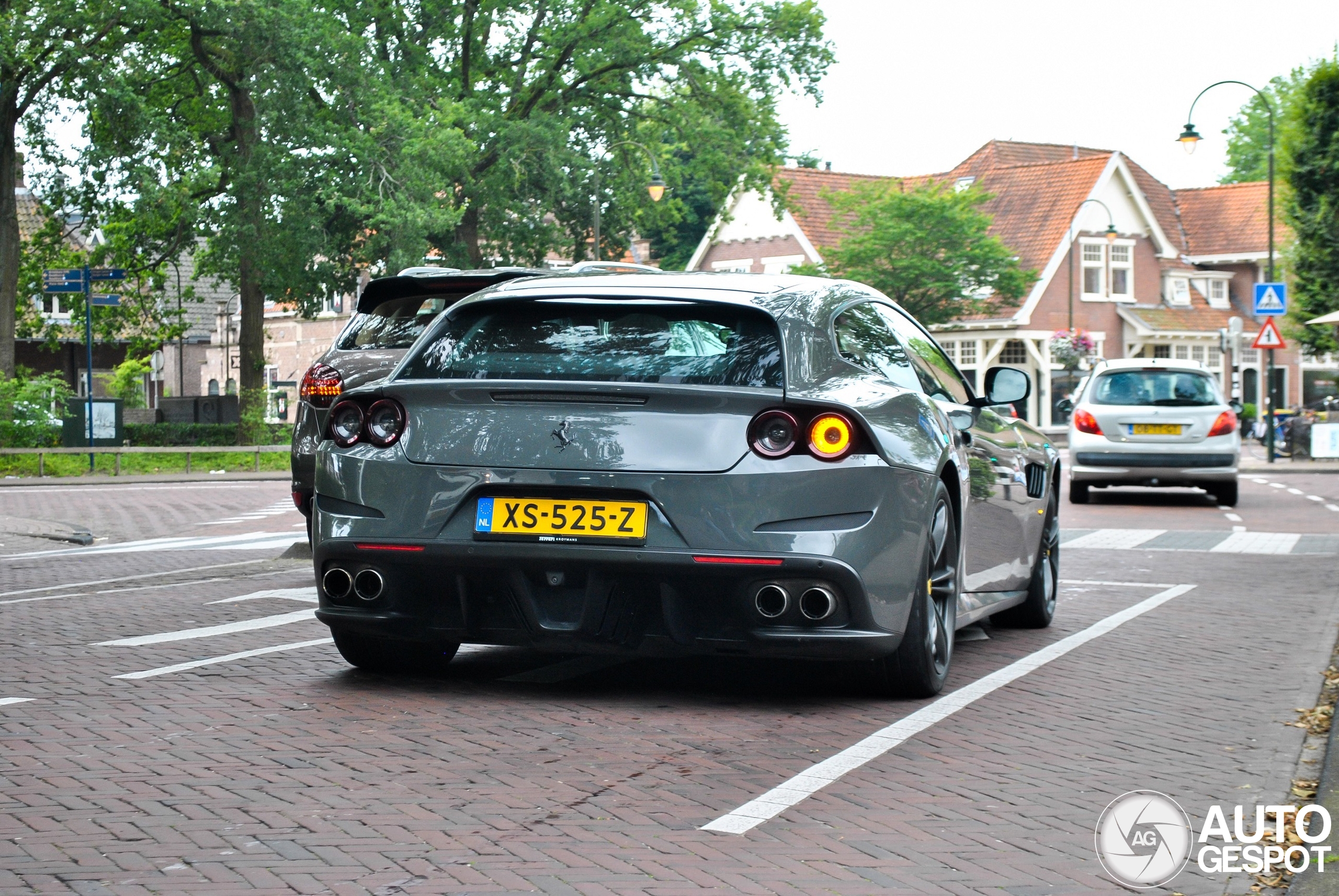 Ferrari GTC4Lusso