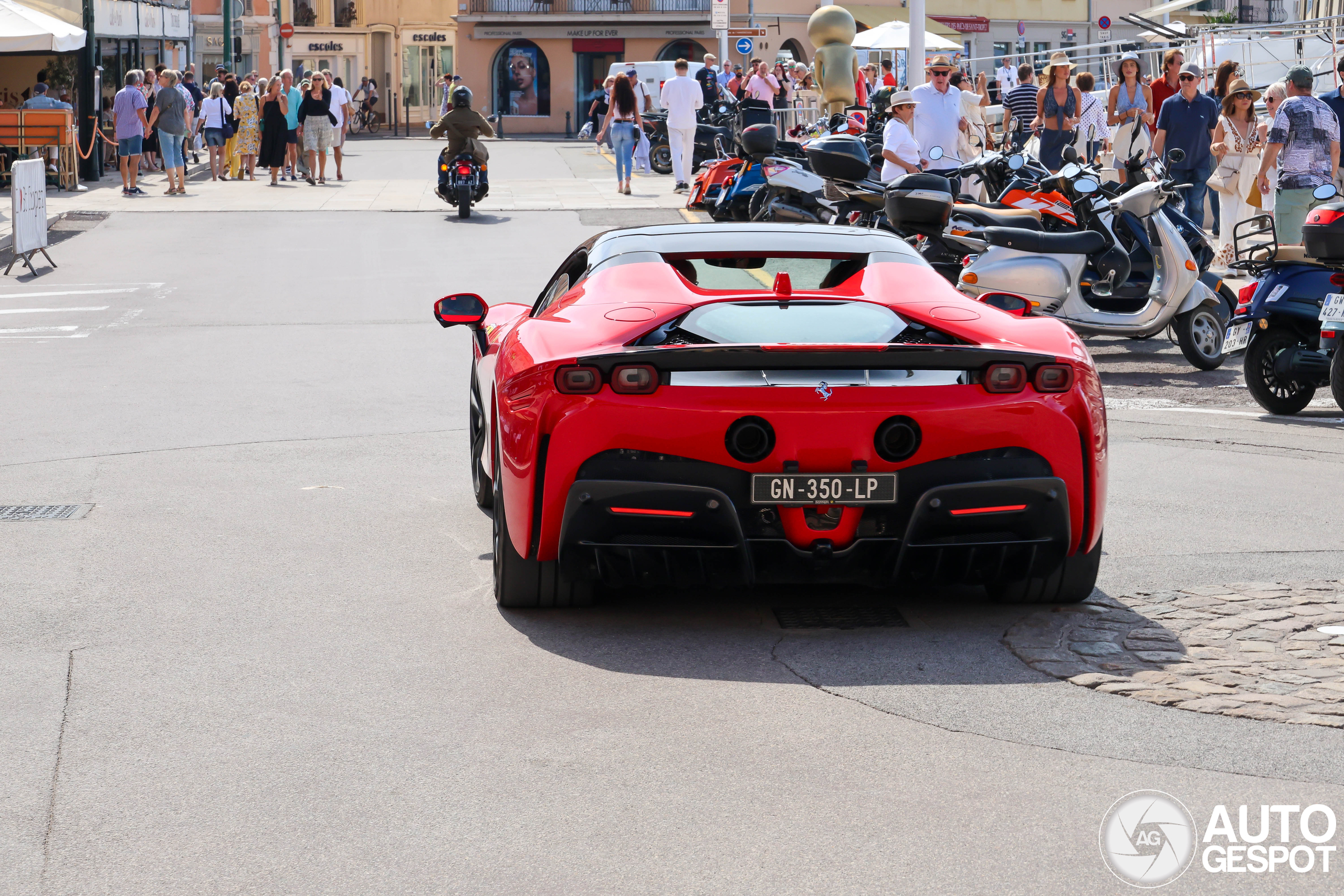 Ferrari SF90 Spider