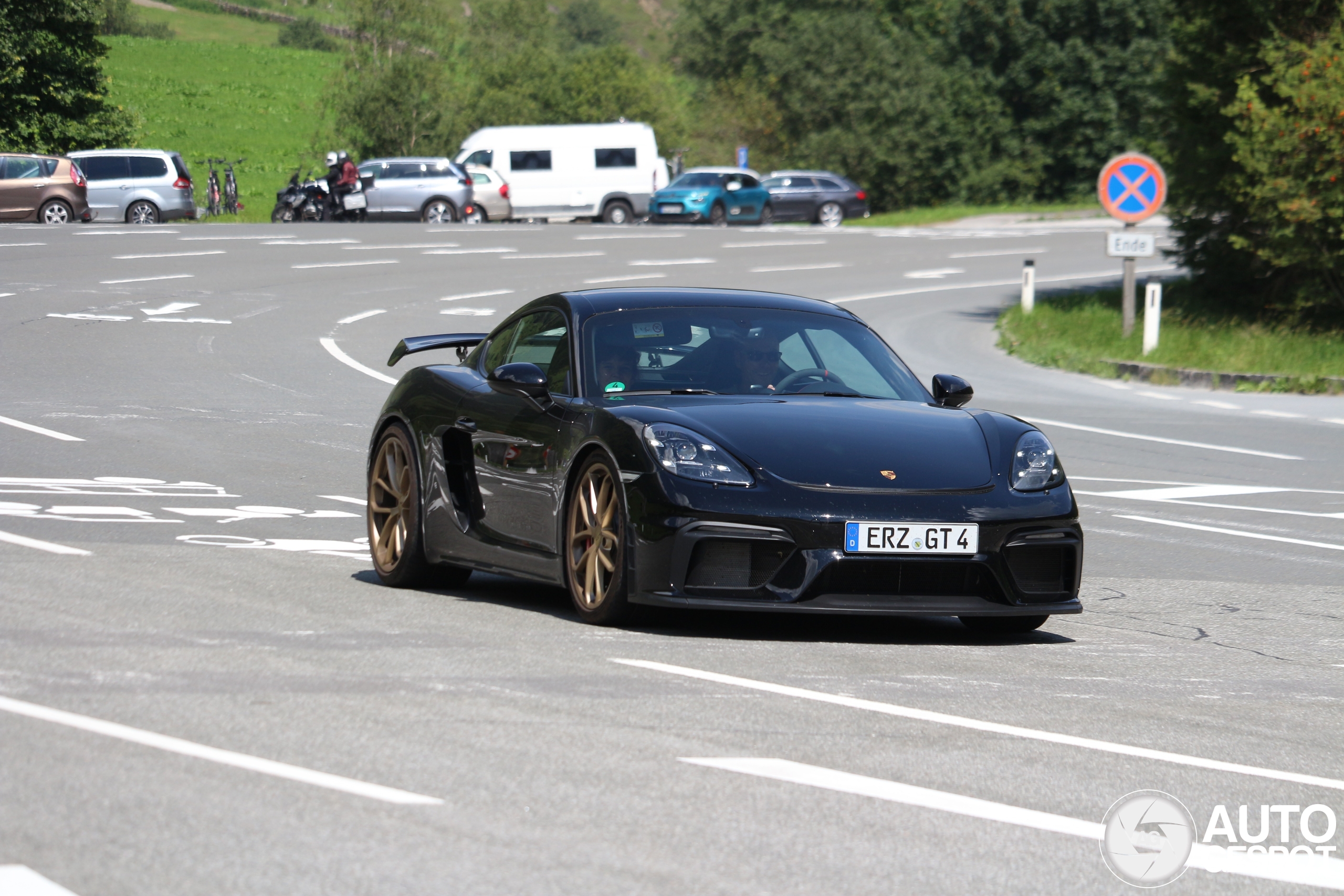 Porsche 718 Cayman GT4