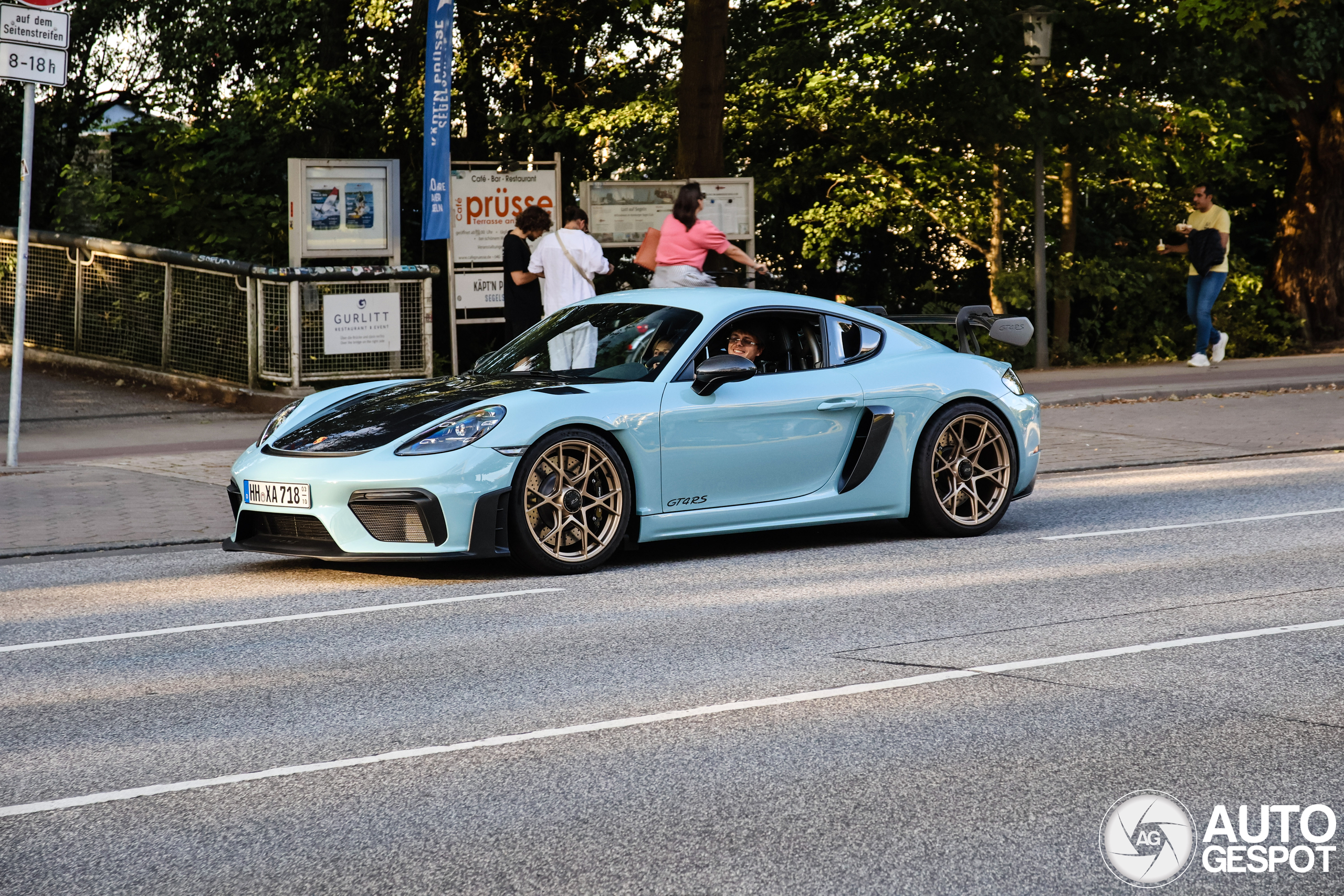 Porsche 718 Cayman GT4 RS Weissach Package