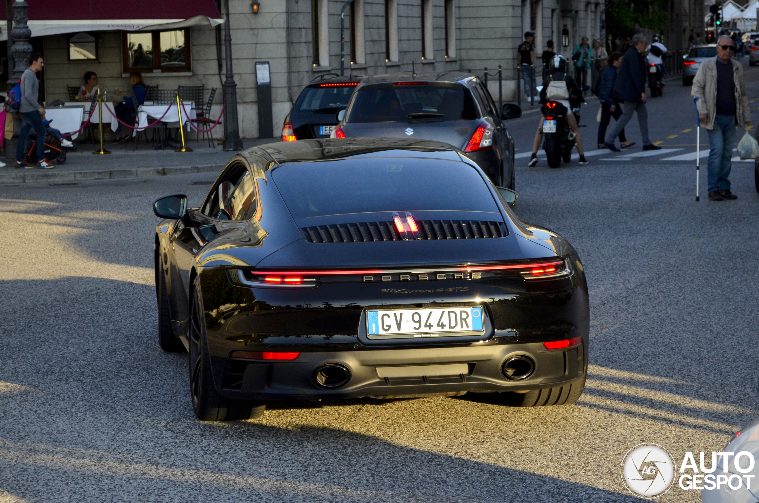 Porsche 992 Carrera 4 GTS