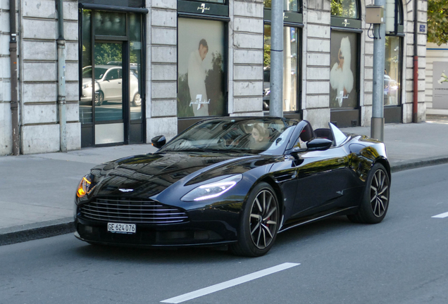 Aston Martin DB11 V8 Volante