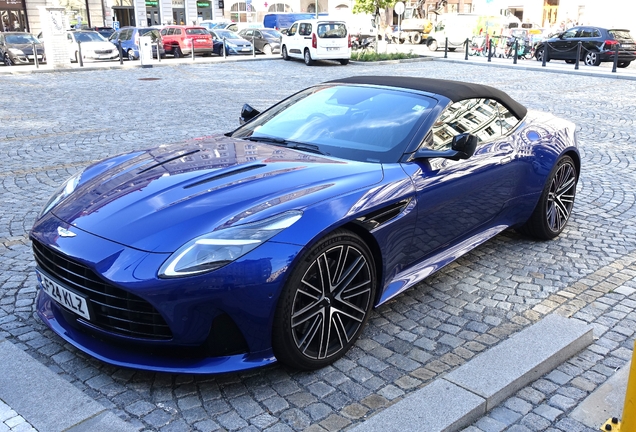 Aston Martin DB12 Volante