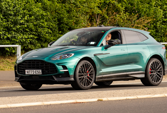 Aston Martin DBX707