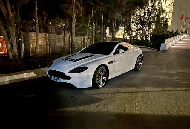 Aston Martin V12 Vantage S