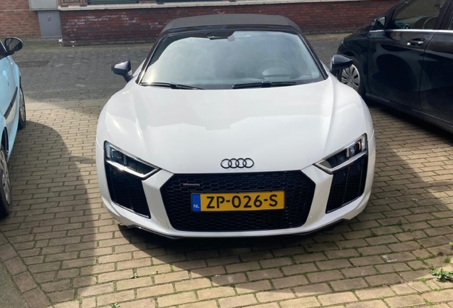 Audi R8 V10 Spyder 2016