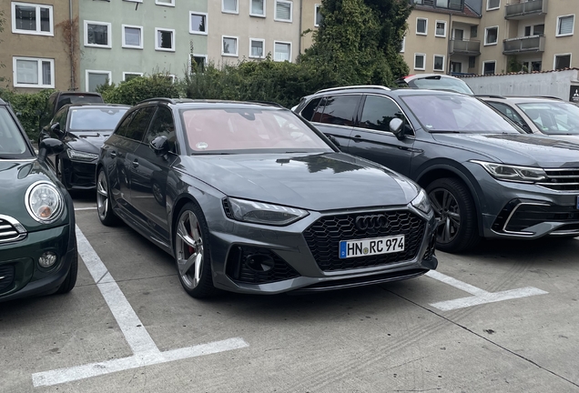 Audi RS4 Avant B8