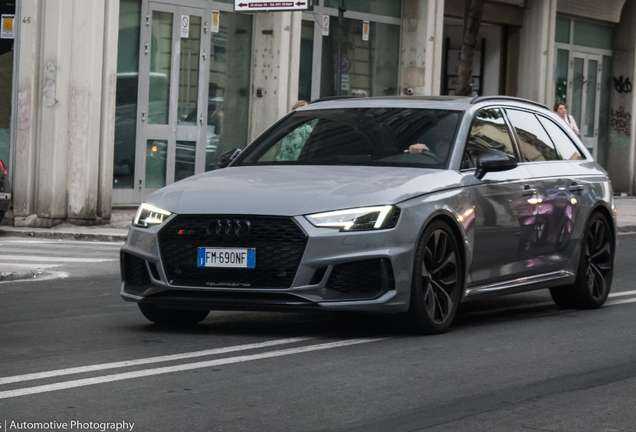 Audi RS4 Avant B9