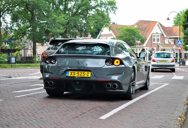 Ferrari GTC4Lusso