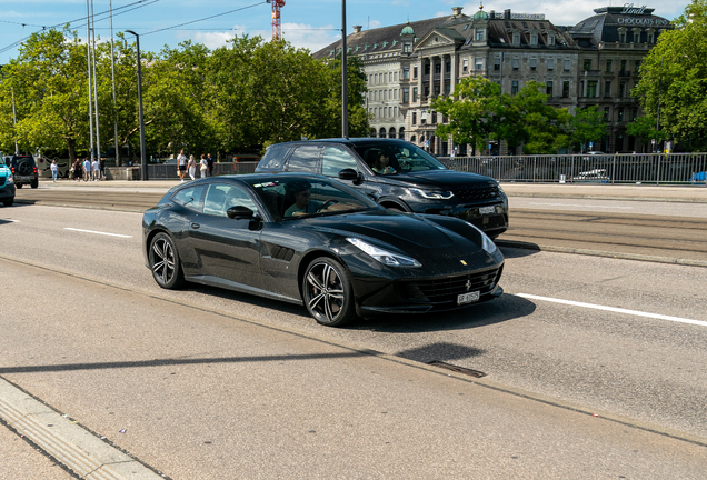 Ferrari GTC4Lusso