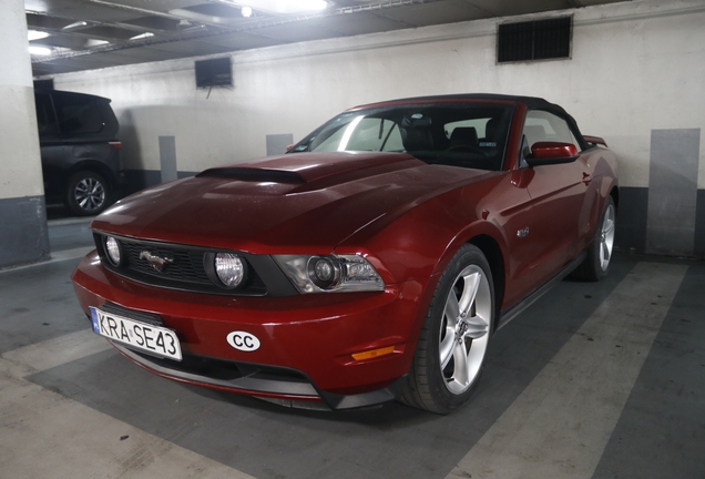 Ford Mustang GT Convertible 2011