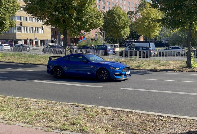 Ford Mustang Shelby GT350R 2015