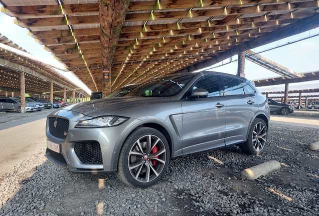 Jaguar F-PACE SVR