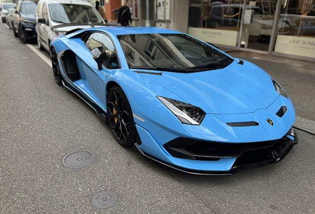 Lamborghini Aventador LP770-4 SVJ