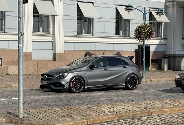 Mercedes-AMG A 45 W176 2015