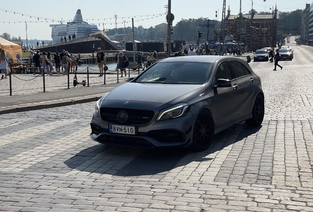 Mercedes-AMG A 45 W176 2015