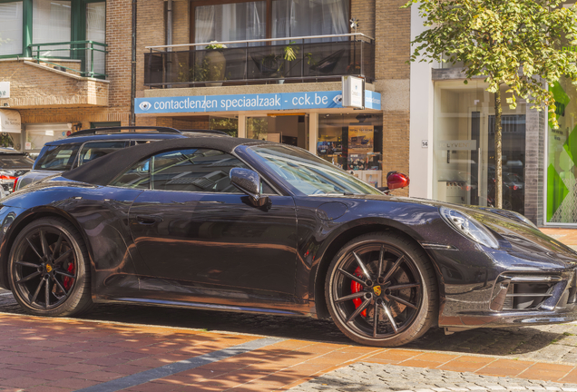 Porsche 992 Carrera 4S Cabriolet