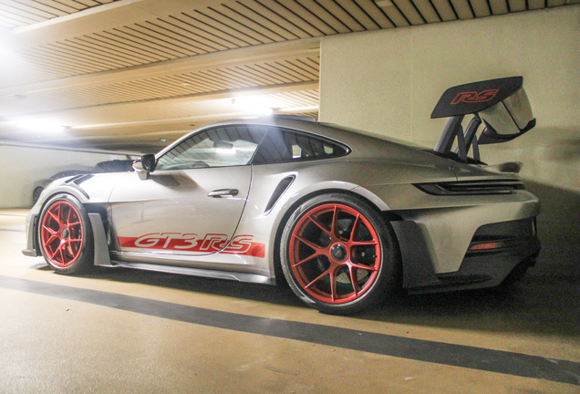 Porsche 992 GT3 RS Weissach Package