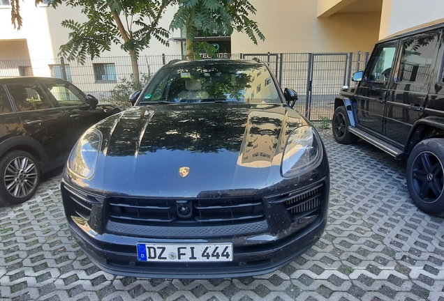 Porsche 9YA Cayenne GTS