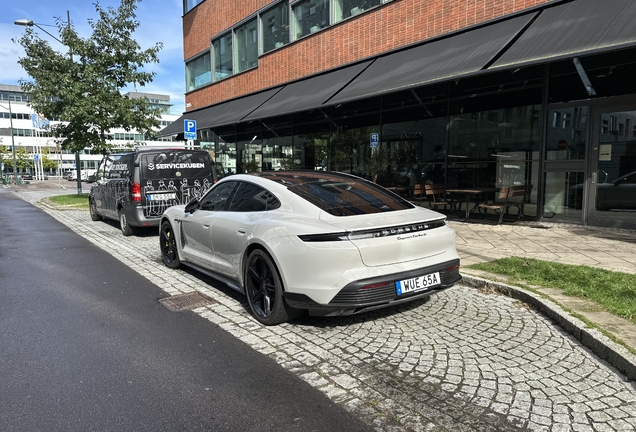 Porsche Taycan Turbo S