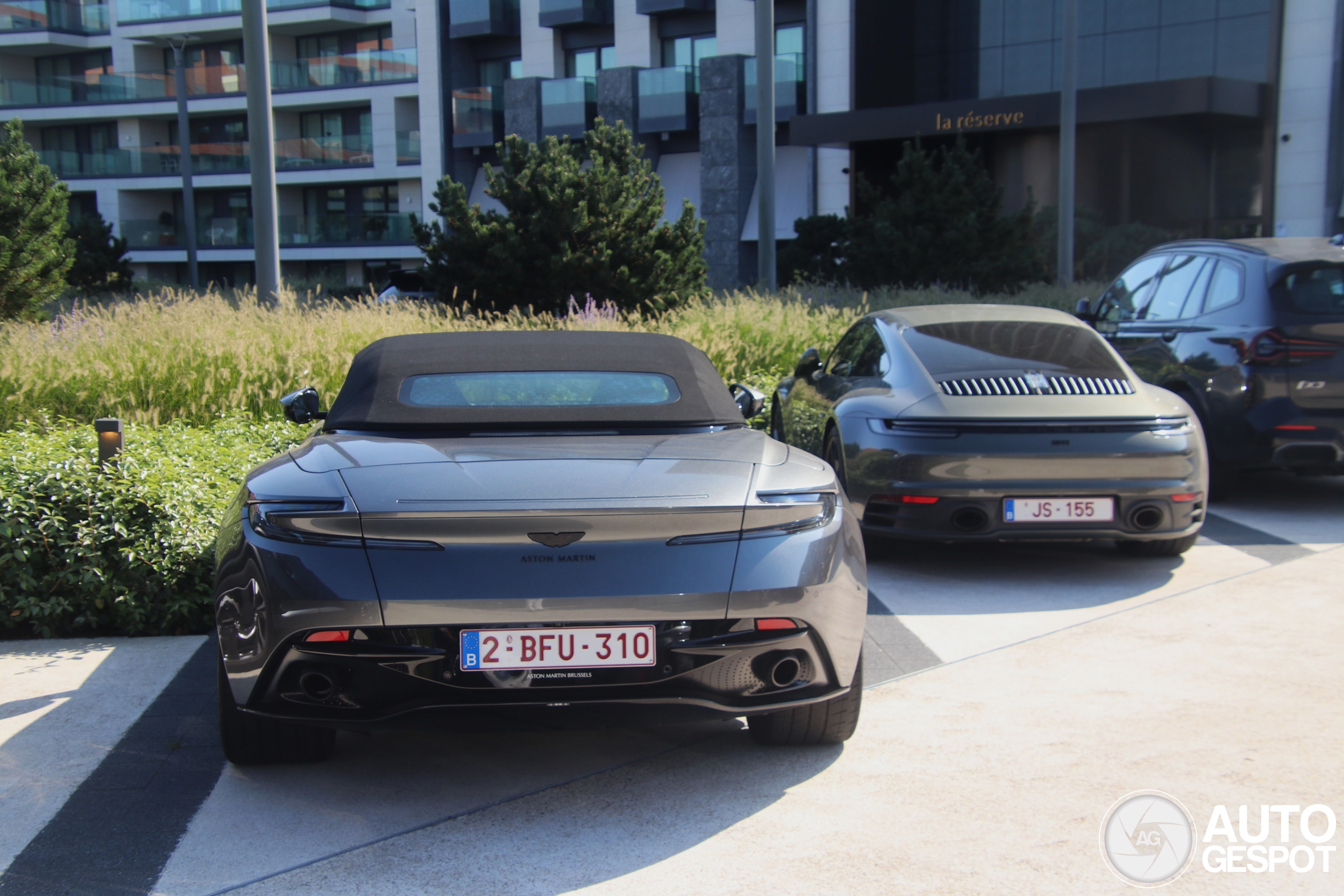 Aston Martin DB11 V8 Volante