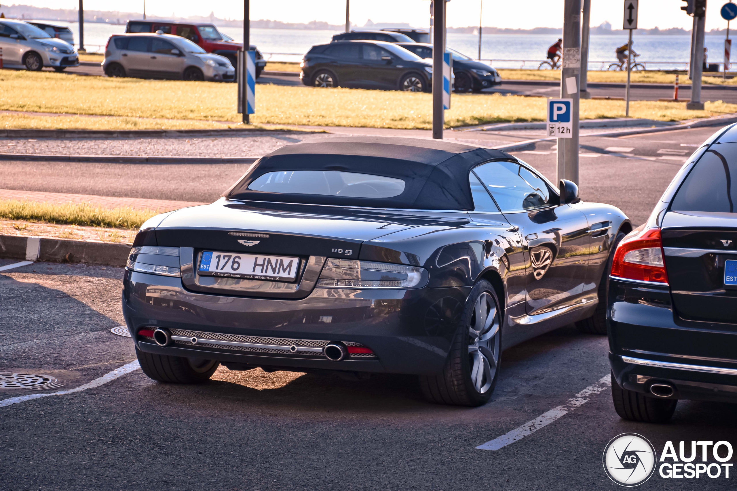 Aston Martin DB9 Volante 2010