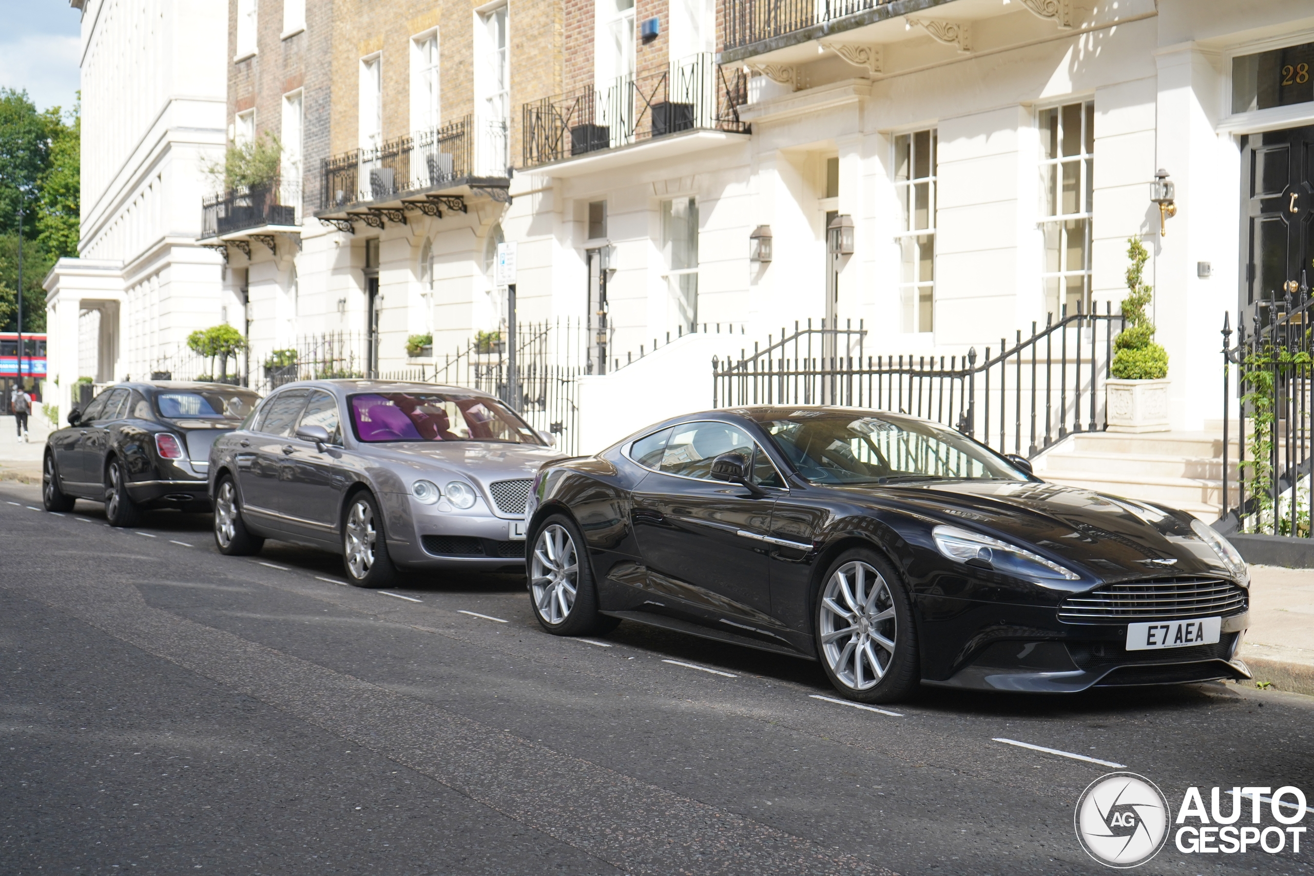 Aston Martin Vanquish 2013