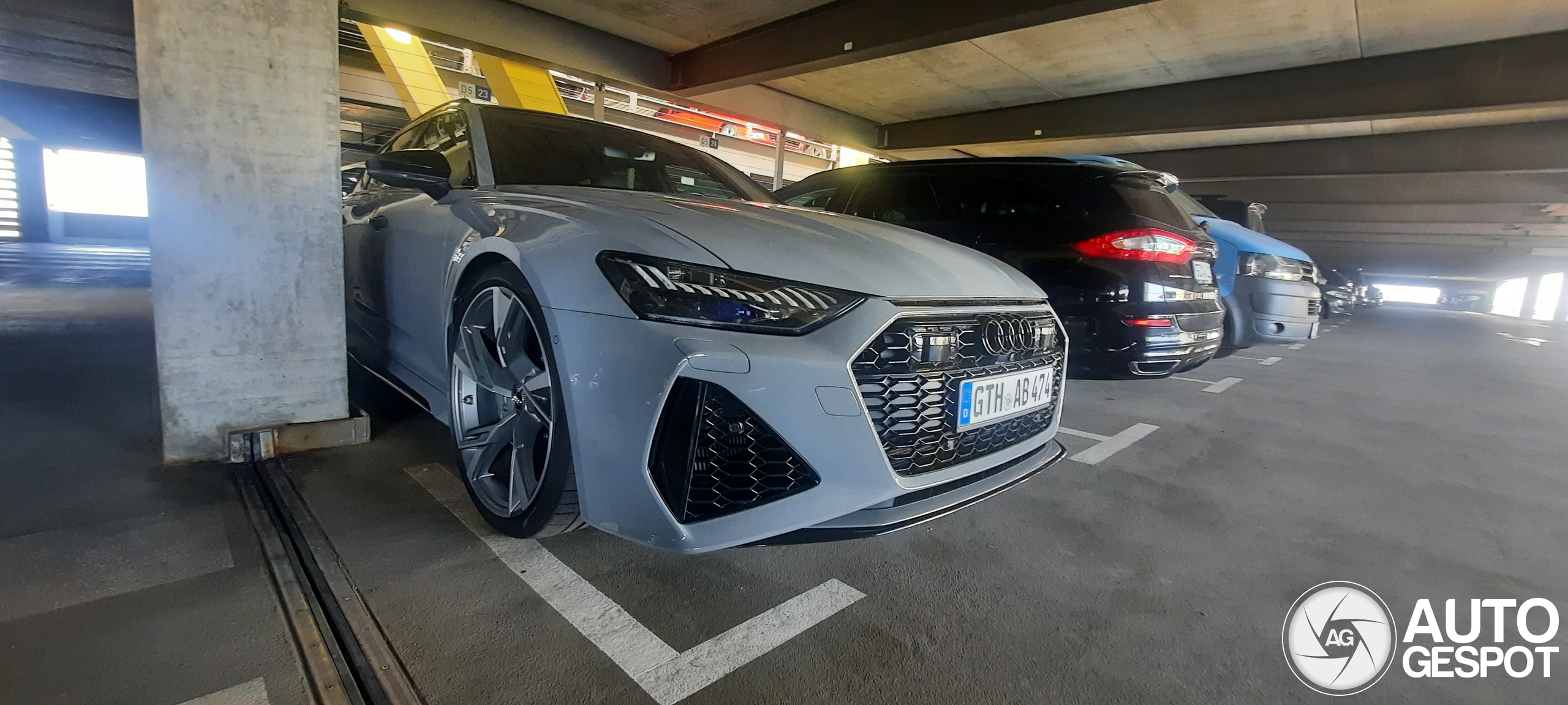 Audi RS6 Avant C8