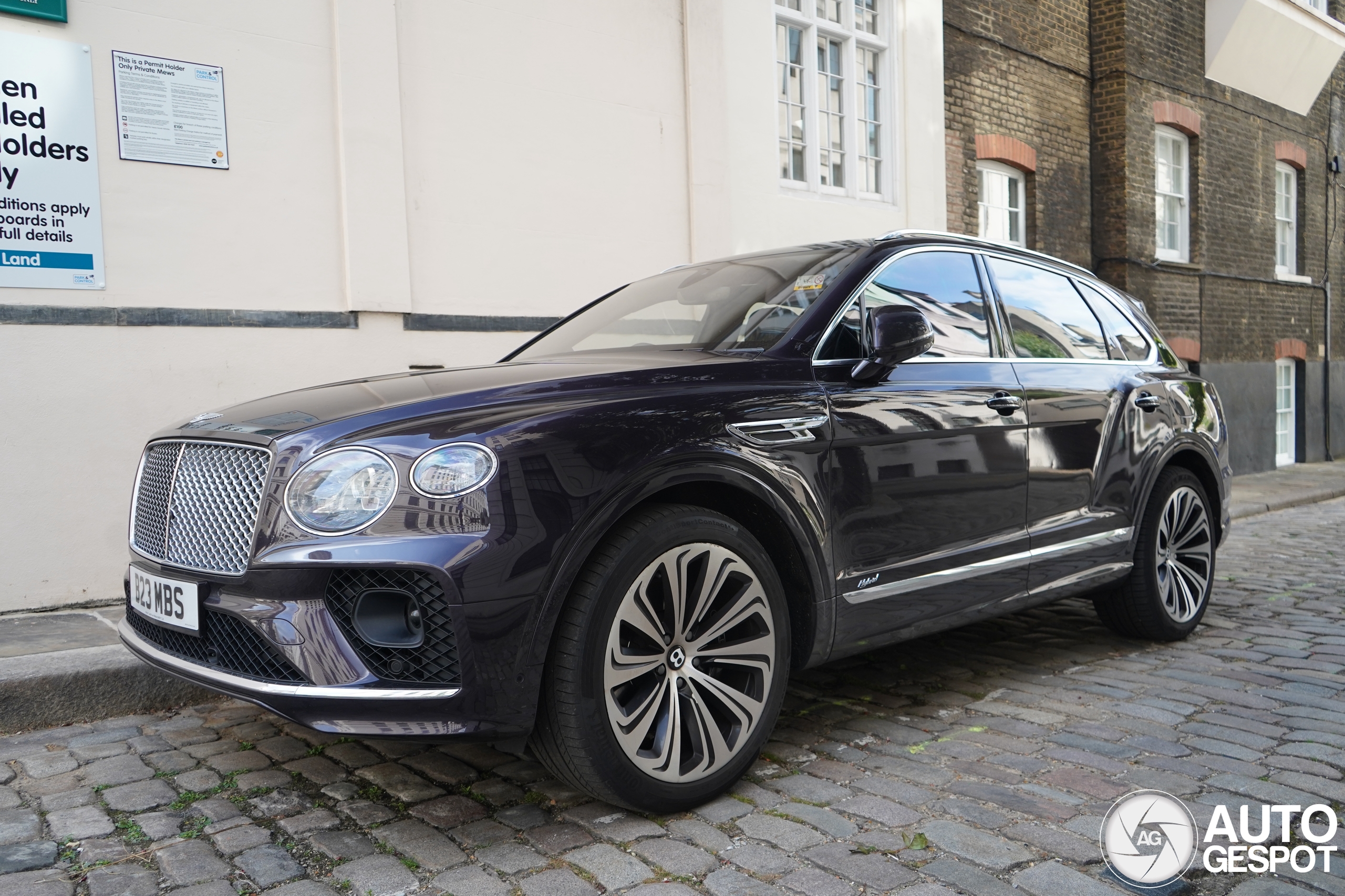 Bentley Bentayga Hybrid 2021 First Edition