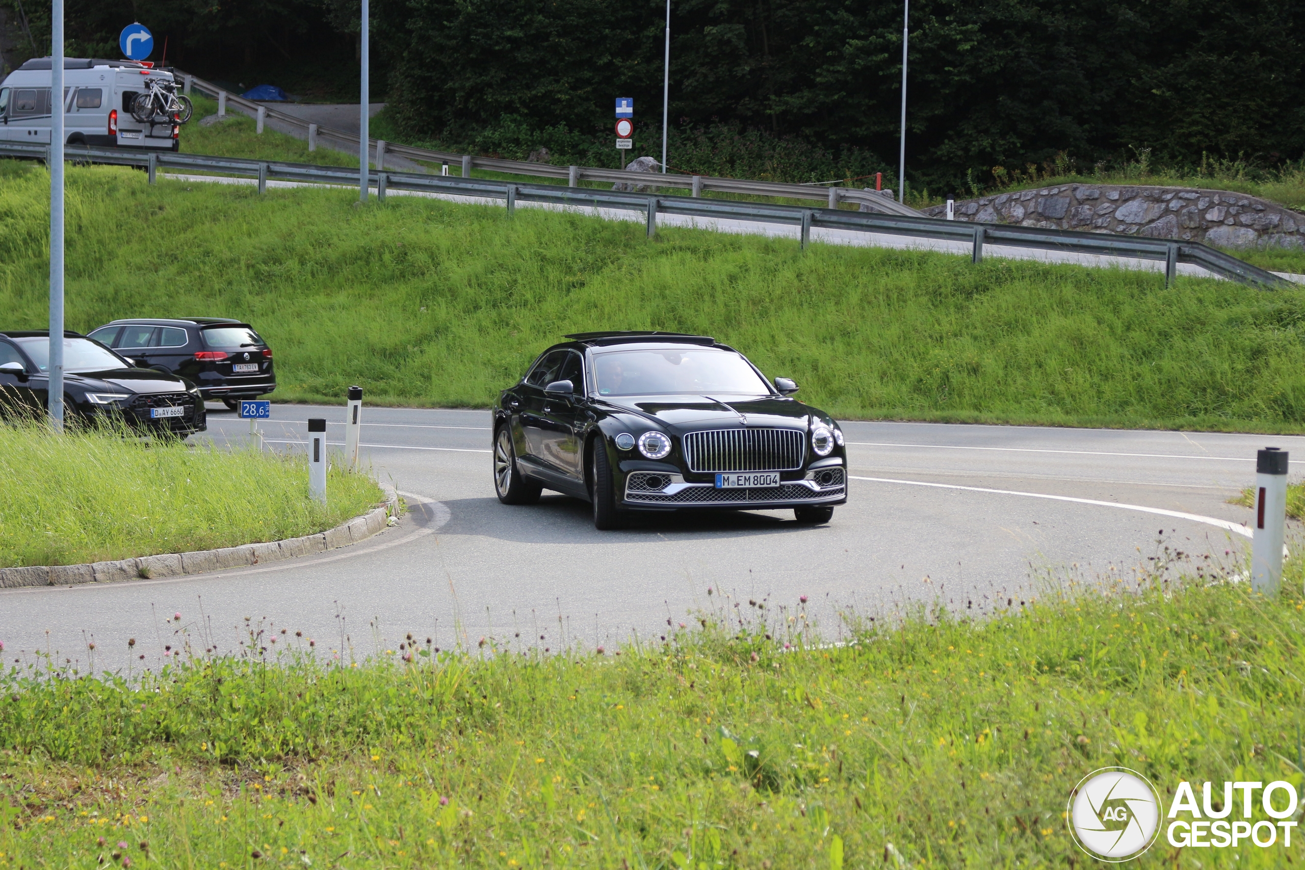 Bentley Flying Spur V8 2021 First Edition