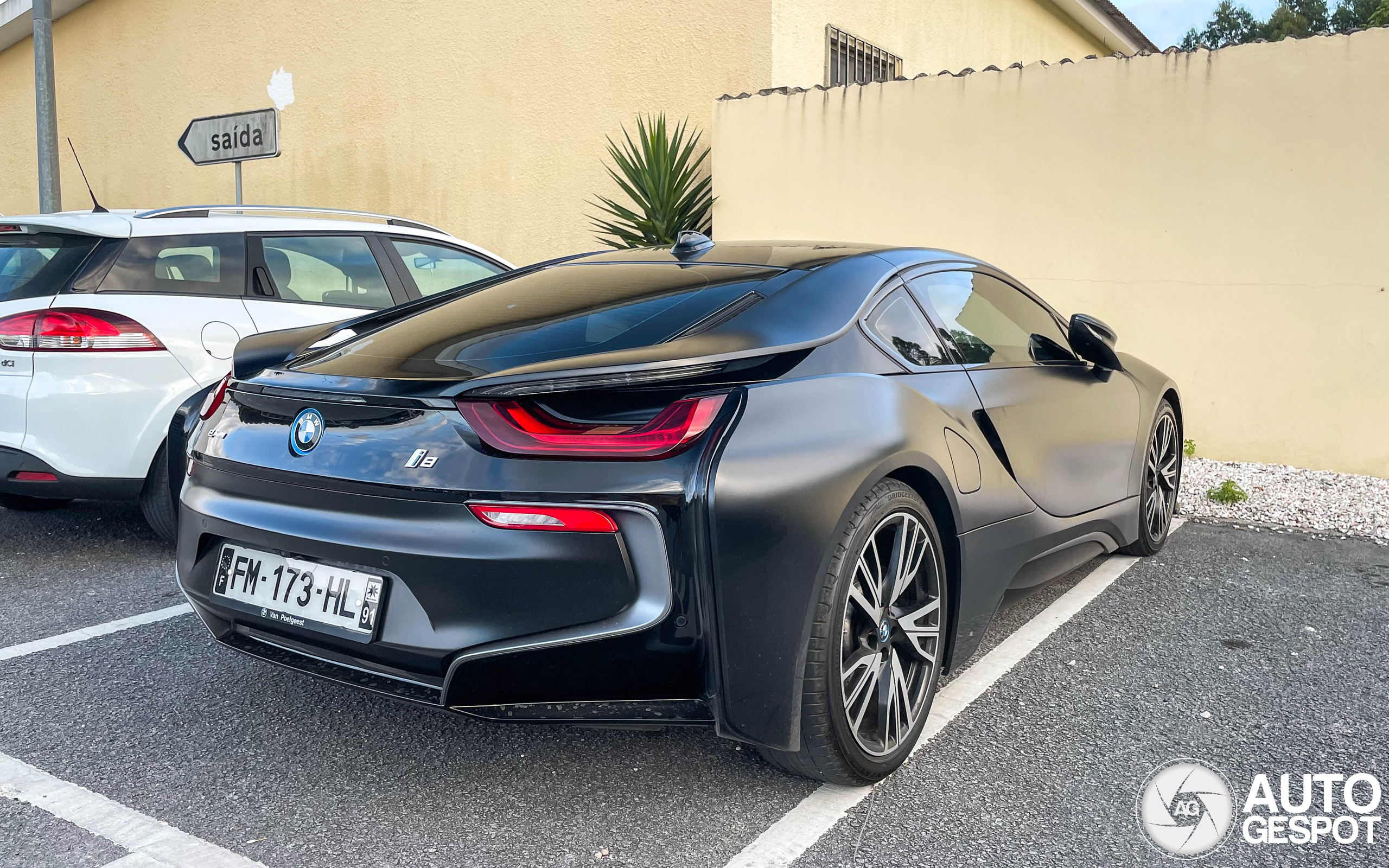 BMW i8