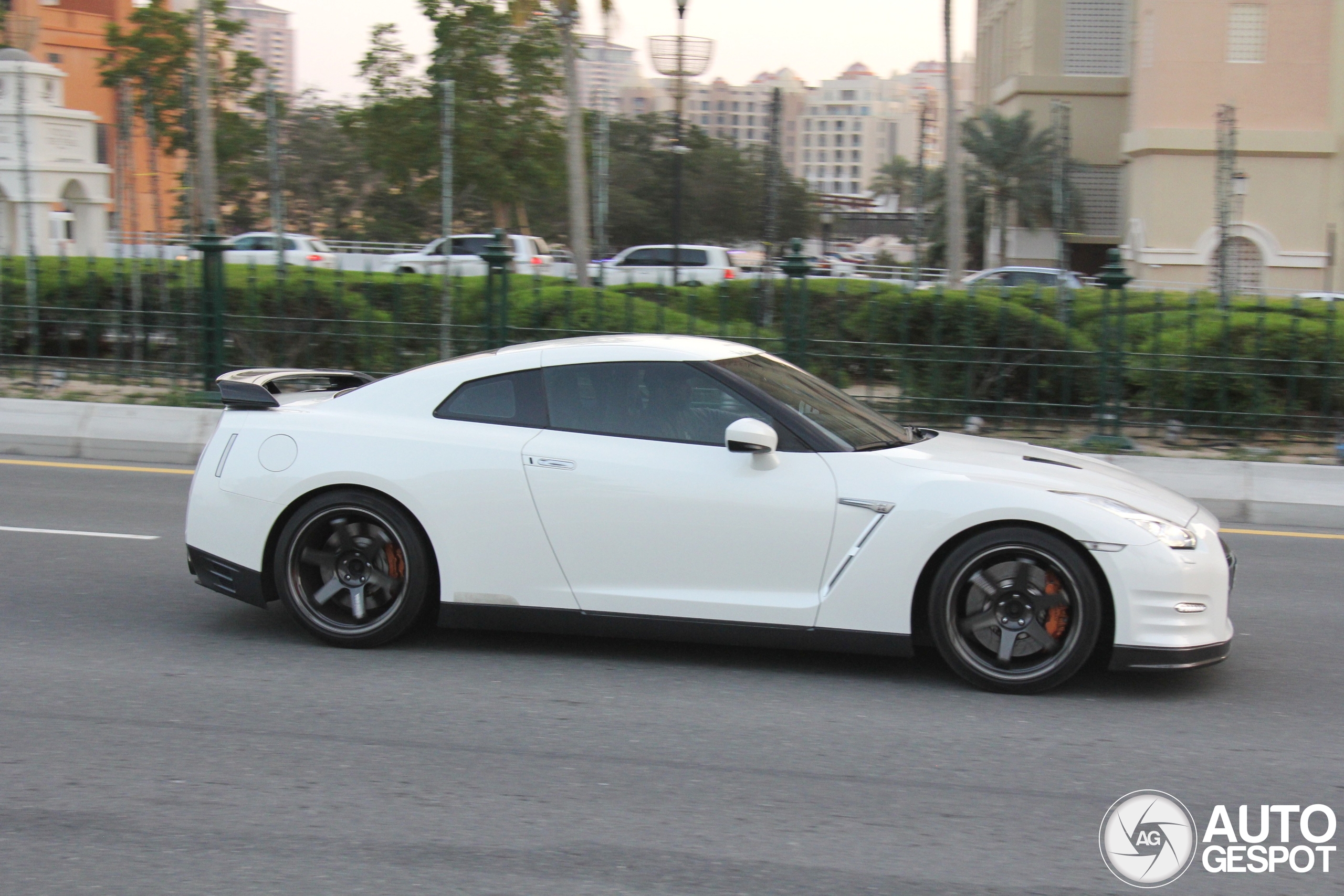 Nissan GT-R 2012